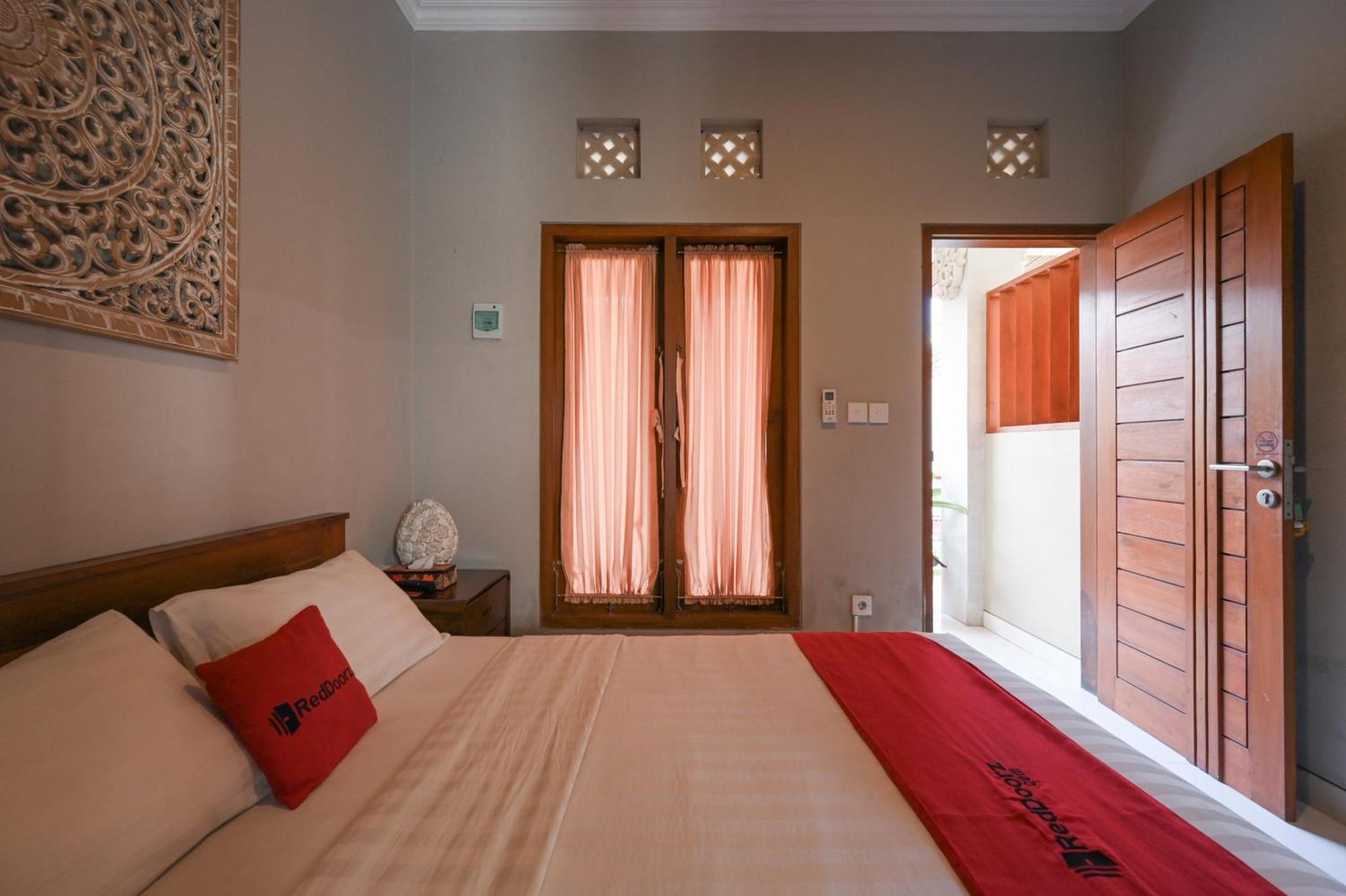 Reddoorz Near Mertasari Beach 2 Pesanggaran ภายนอก รูปภาพ