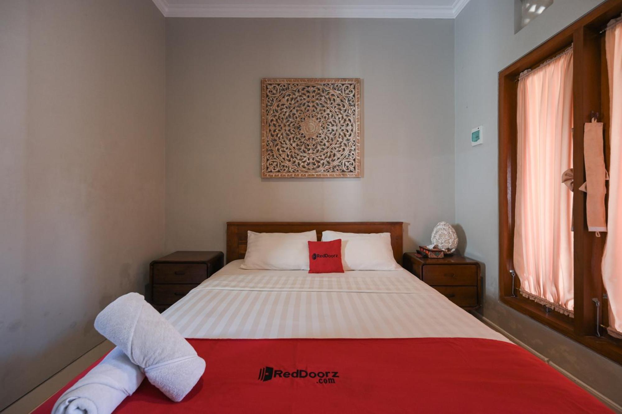 Reddoorz Near Mertasari Beach 2 Pesanggaran ภายนอก รูปภาพ