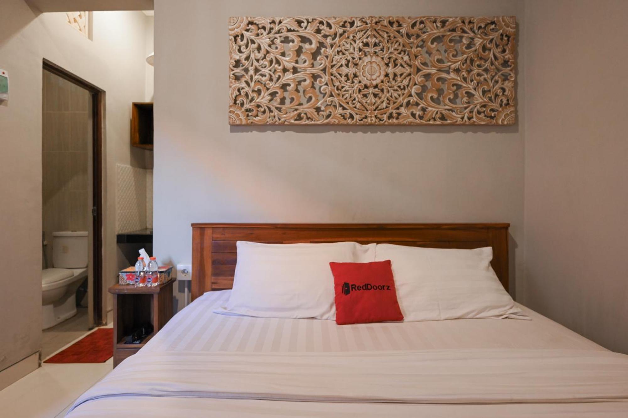 Reddoorz Near Mertasari Beach 2 Pesanggaran ภายนอก รูปภาพ