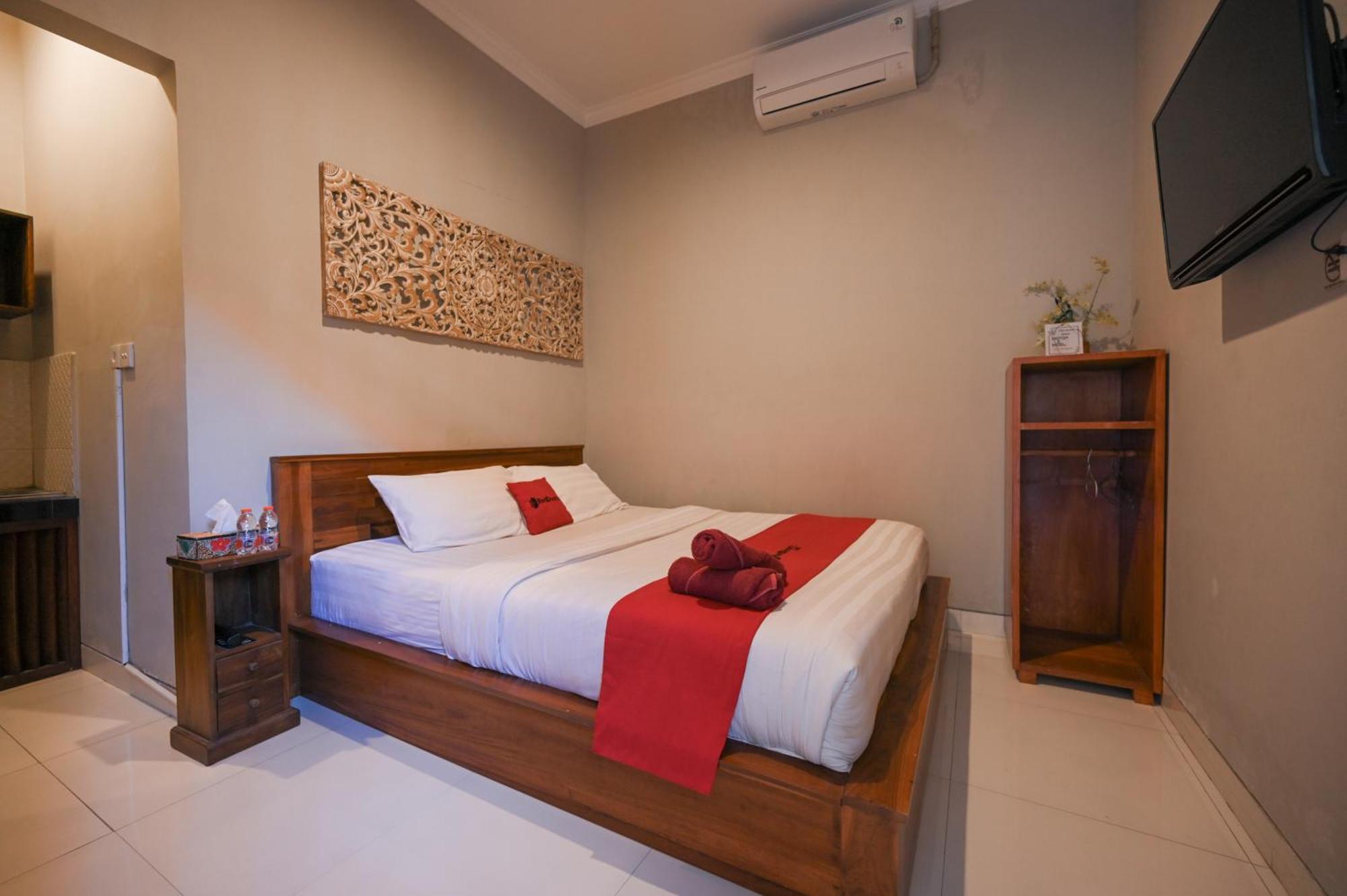 Reddoorz Near Mertasari Beach 2 Pesanggaran ภายนอก รูปภาพ