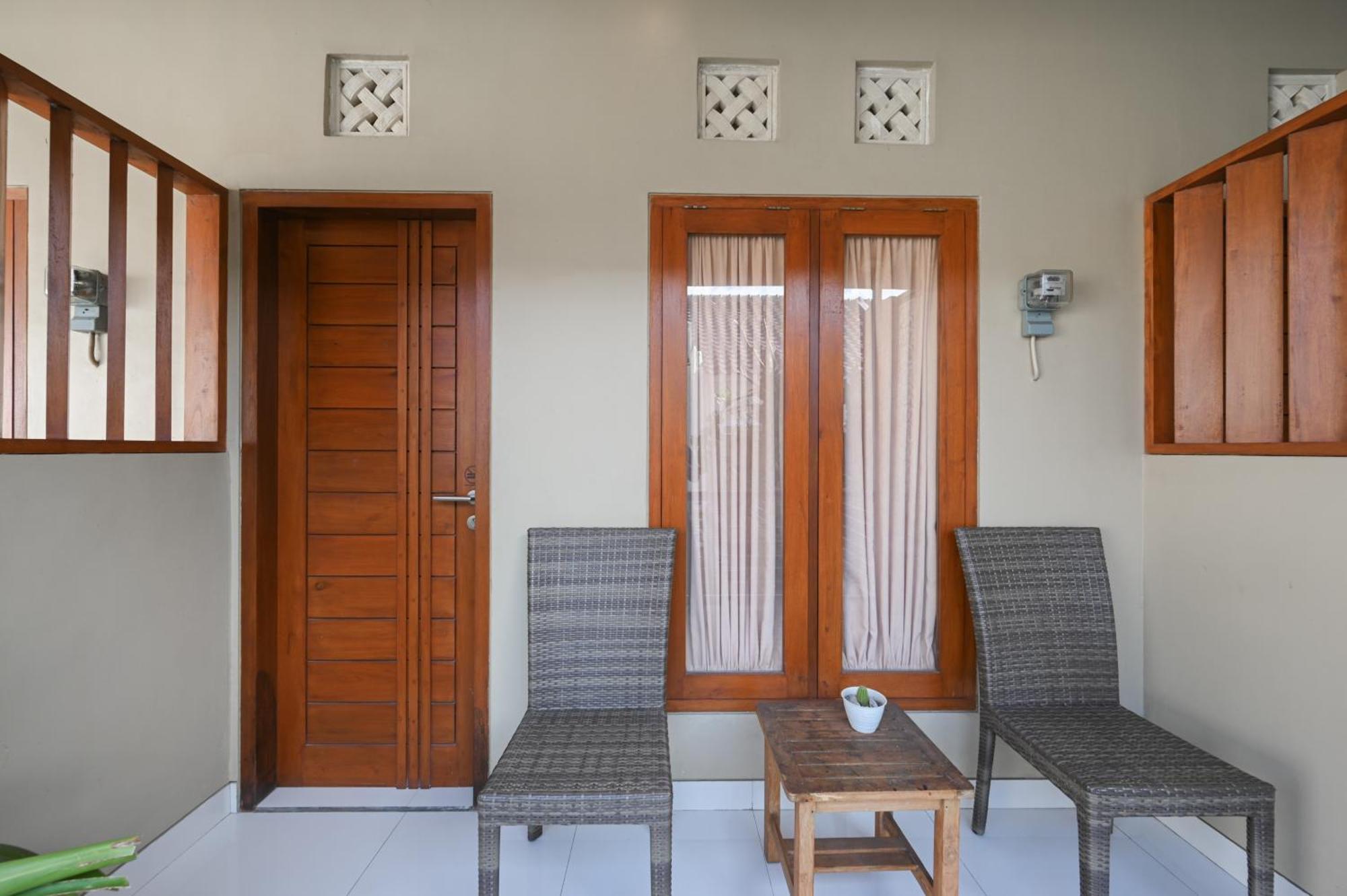 Reddoorz Near Mertasari Beach 2 Pesanggaran ภายนอก รูปภาพ