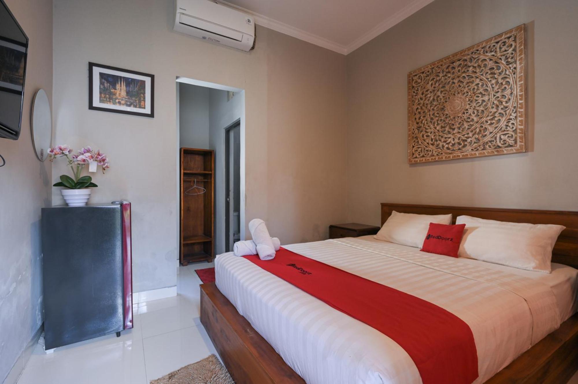 Reddoorz Near Mertasari Beach 2 Pesanggaran ภายนอก รูปภาพ