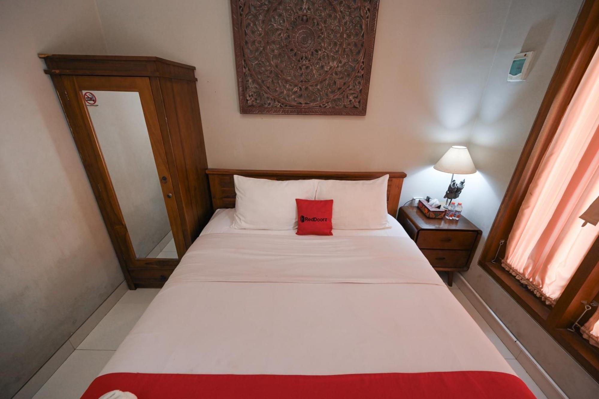 Reddoorz Near Mertasari Beach 2 Pesanggaran ภายนอก รูปภาพ